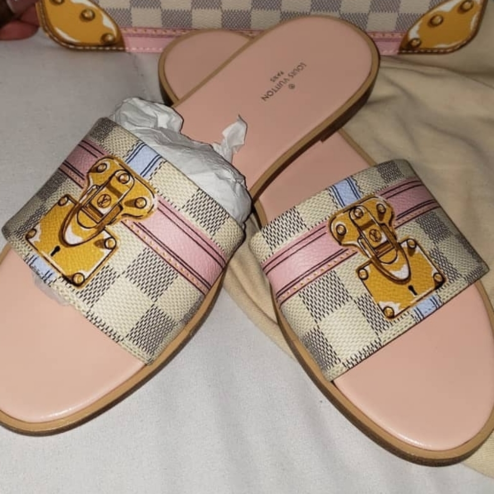Louis Vuitton trunk Damier Slides